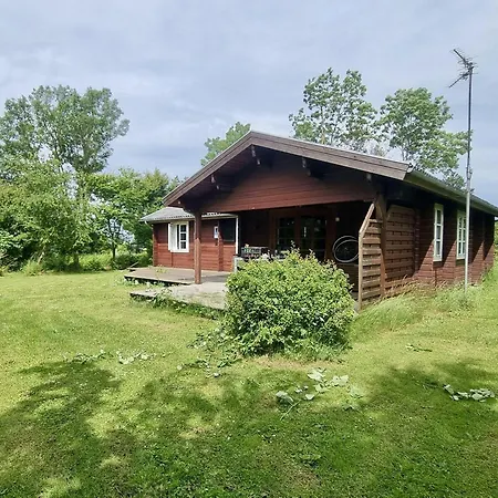 Semesterbostad Ferienhaus-auf-naturgrundstueck-mit-ofen-tischfussball-und-zwei-terrassen Ristinge
