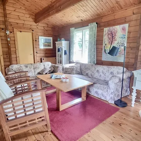 別荘 Ferienhaus-auf-naturgrundstueck-mit-ofen-tischfussball-und-zwei-terrassen